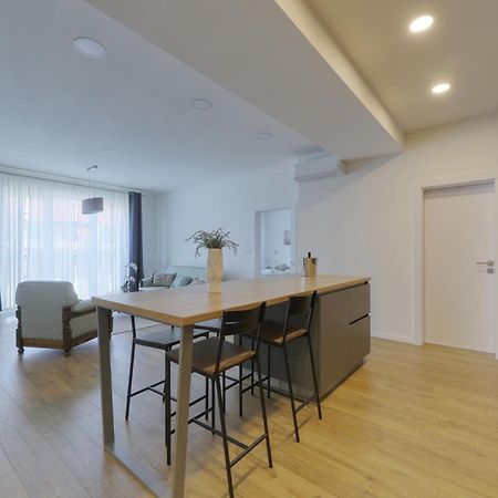 Shon Apartment Old Town Bratislava Esterno foto