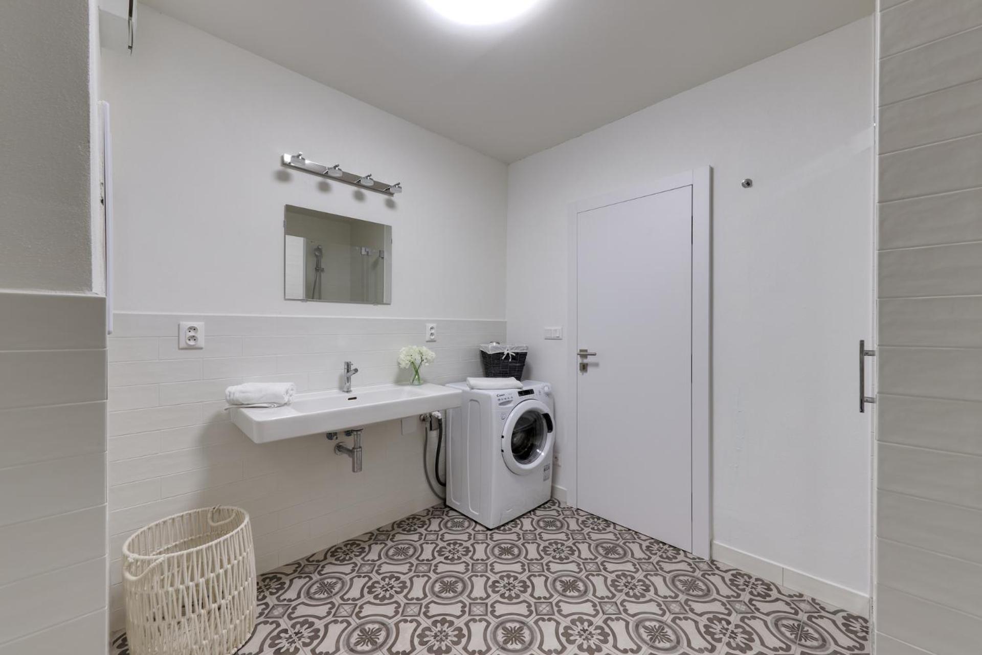 Shon Apartment Old Town Bratislava Esterno foto