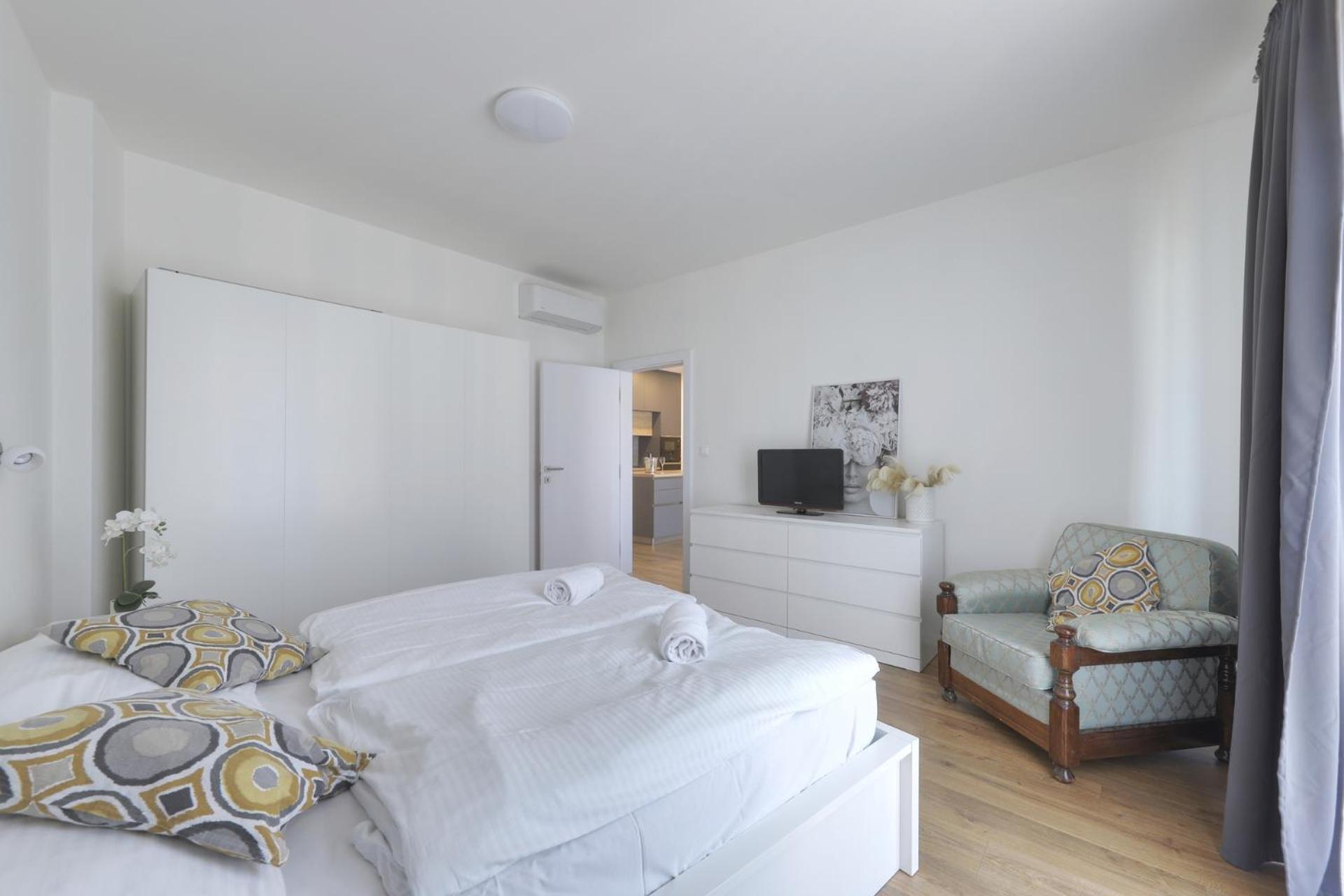 Shon Apartment Old Town Bratislava Esterno foto
