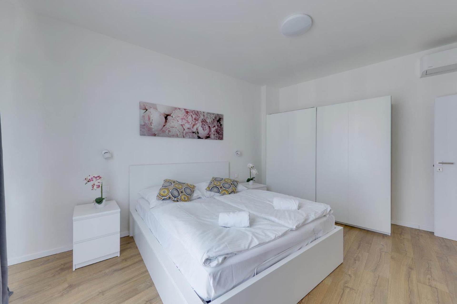 Shon Apartment Old Town Bratislava Esterno foto